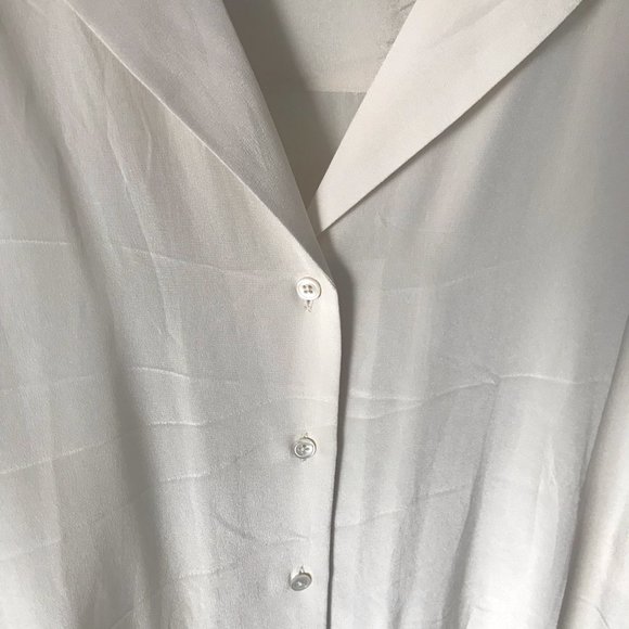 Aritzia Babaton // Academy Silk Short Sleeve Blouse - White, S - Picture 2 of 10